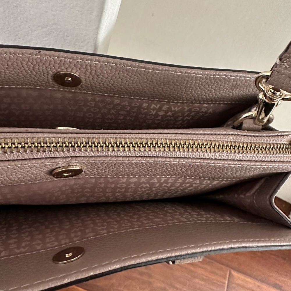 Kate Spade purse - Picture 5 of 9